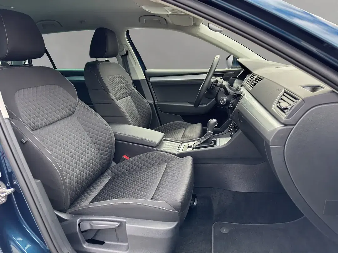 Skoda Superb - Thumbnail 8