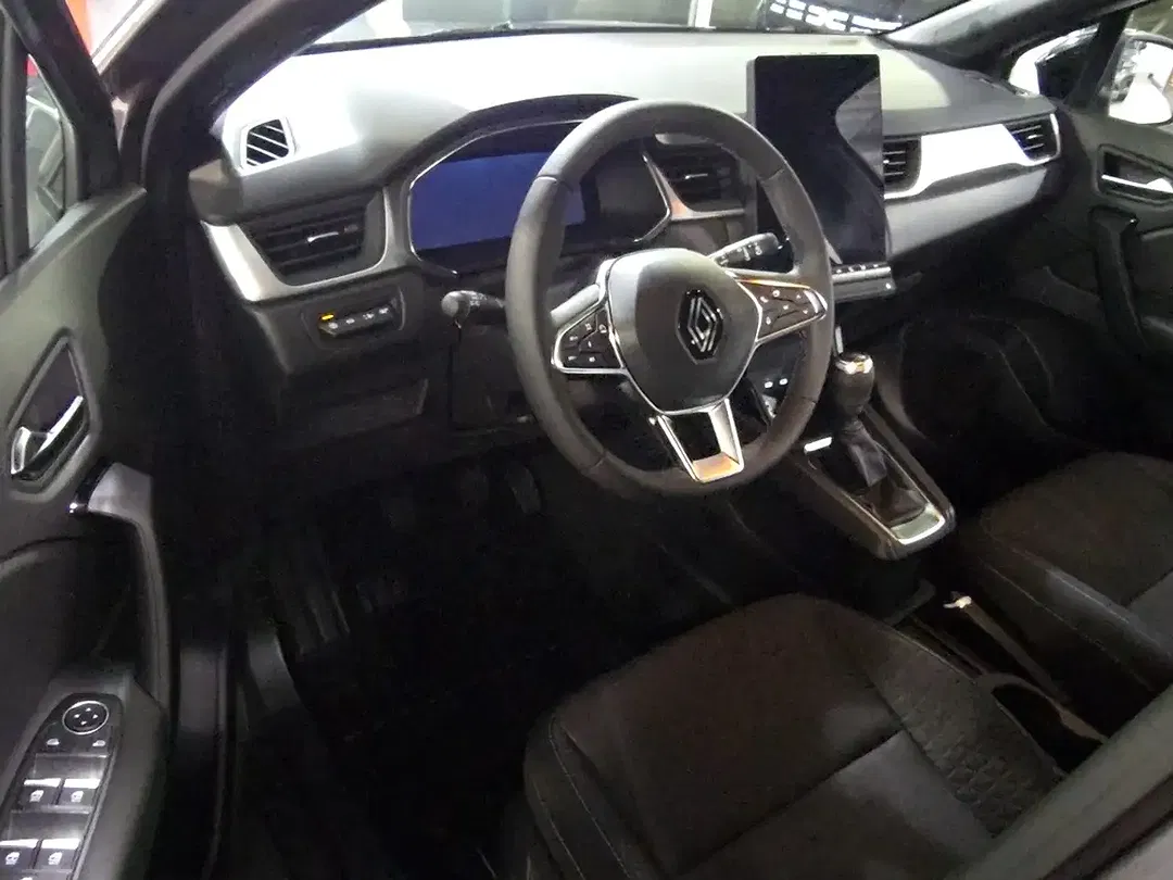 Renault Captur - Thumbnail 8