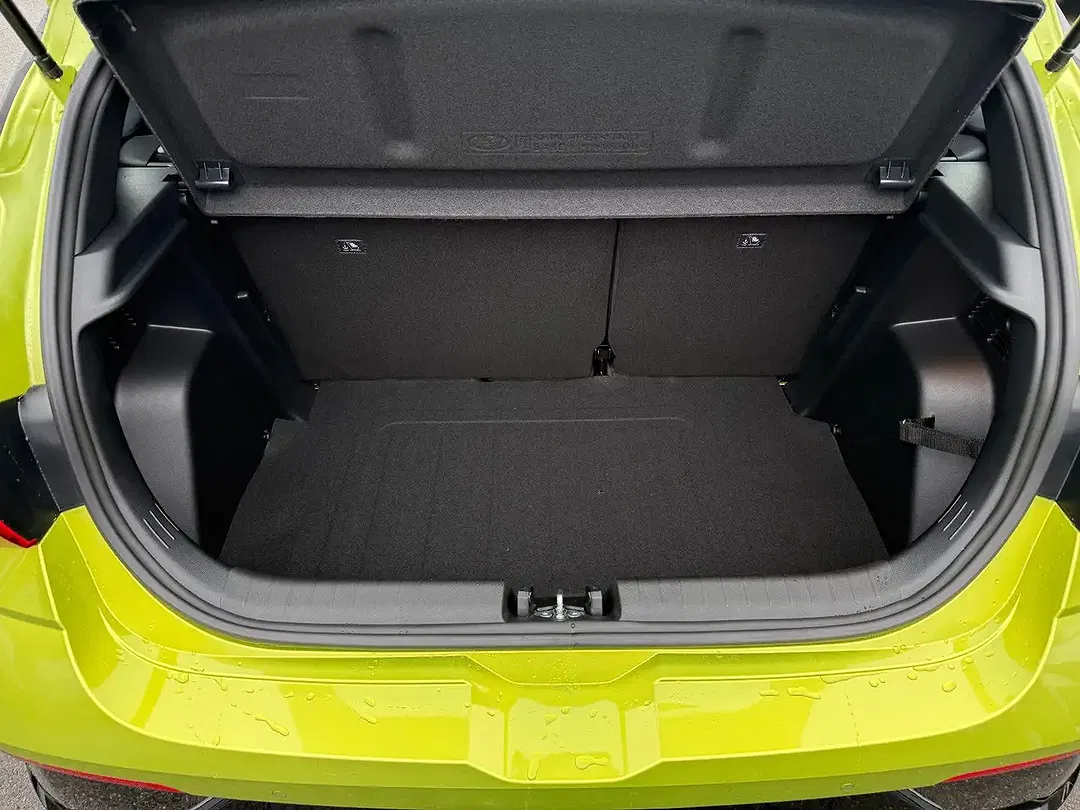 Hyundai i20 - Thumbnail 10