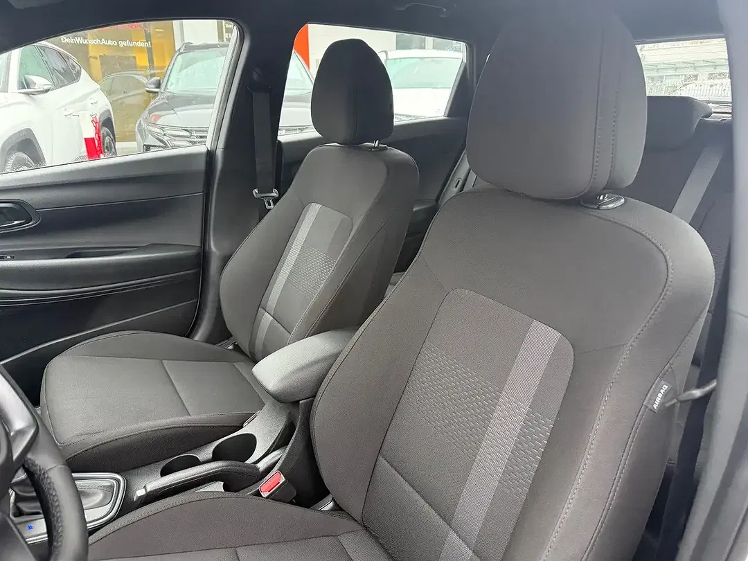 Hyundai i20 - Thumbnail 13