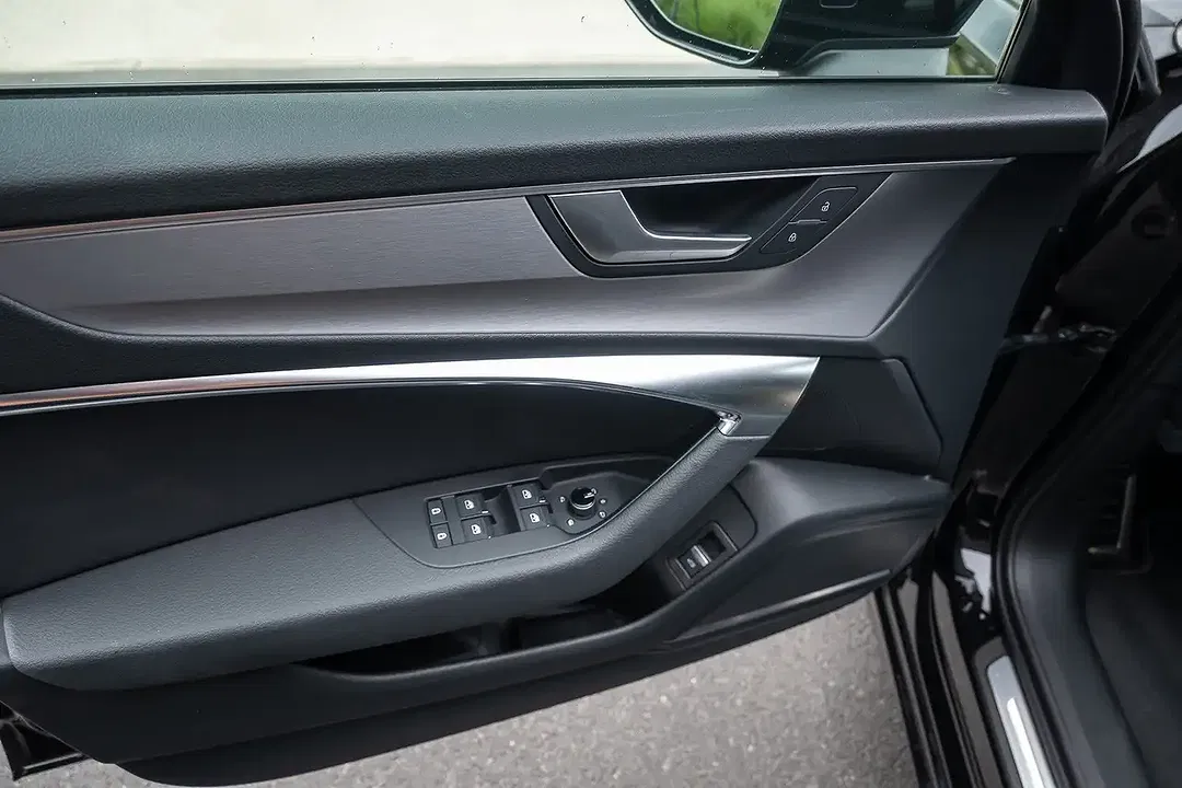 Audi A6 - Thumbnail 11