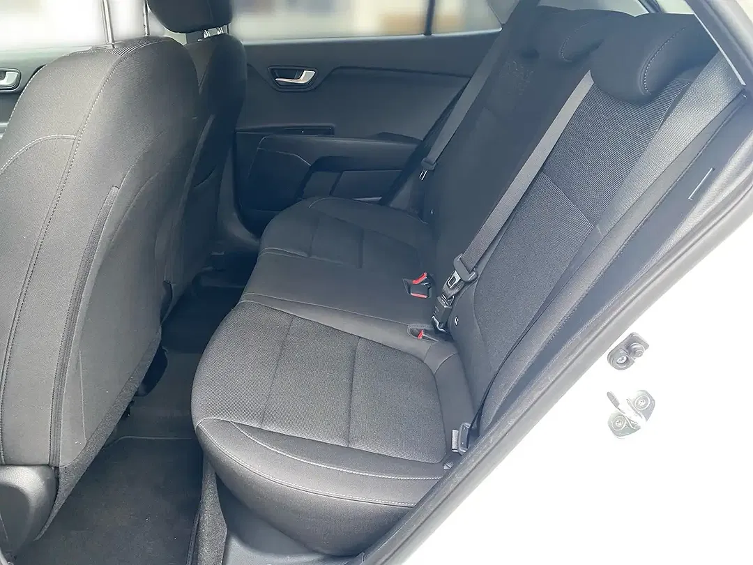 Kia Rio - Thumbnail 7