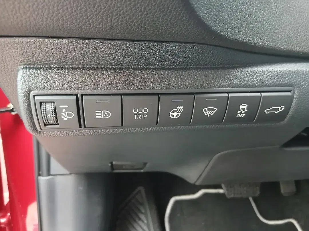 Toyota Corolla - Thumbnail 10