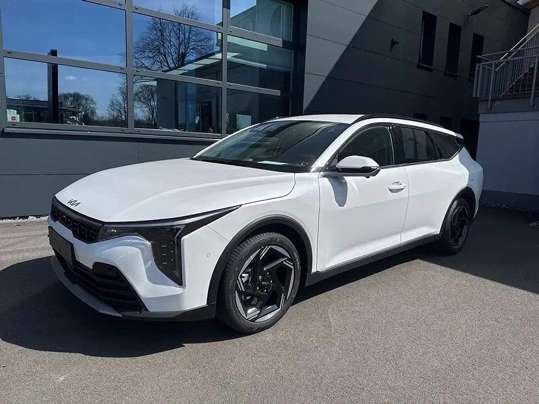 Kia K4 - Afbeelding 1