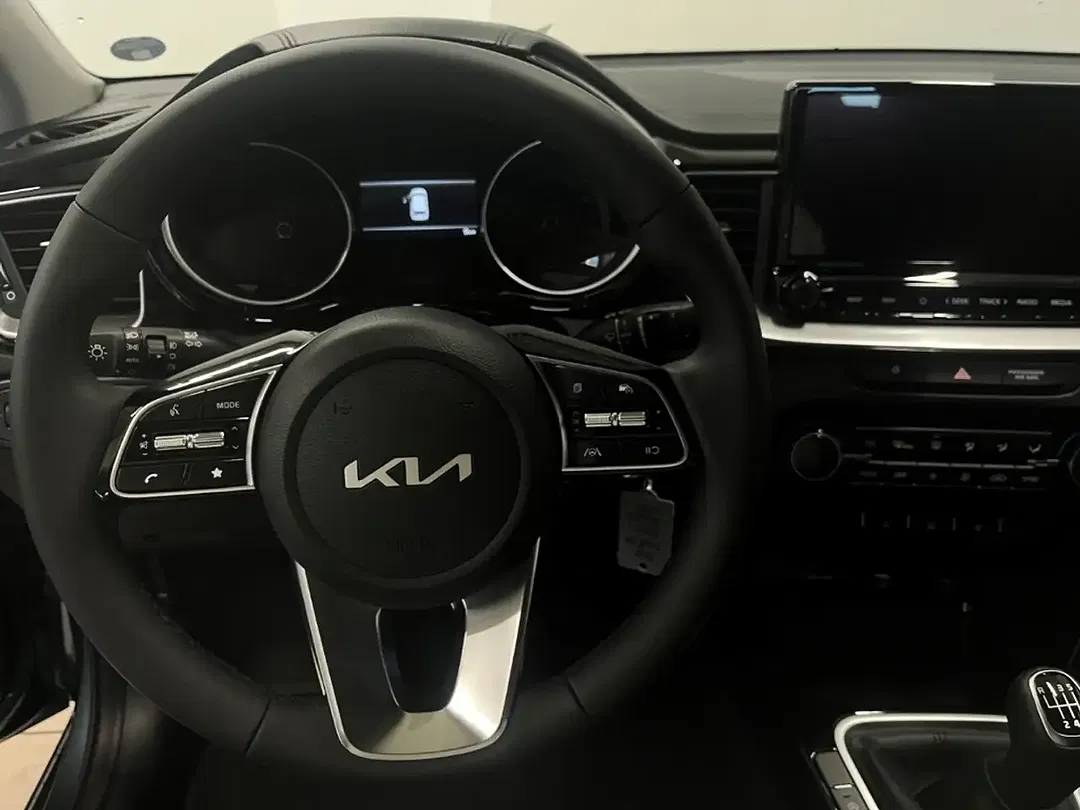 Kia Ceed SW / cee'd SW - Thumbnail 8
