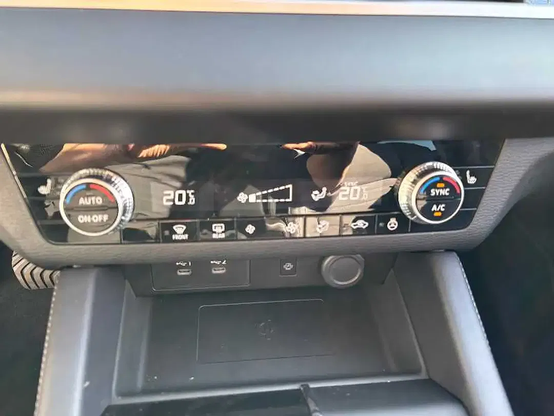 Mitsubishi Outlander - Thumbnail 12
