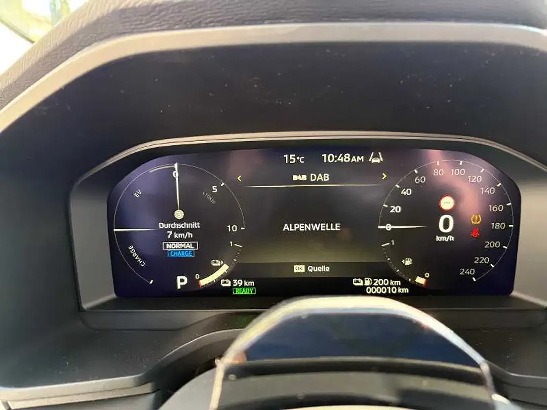 Mitsubishi Outlander - Thumbnail 8
