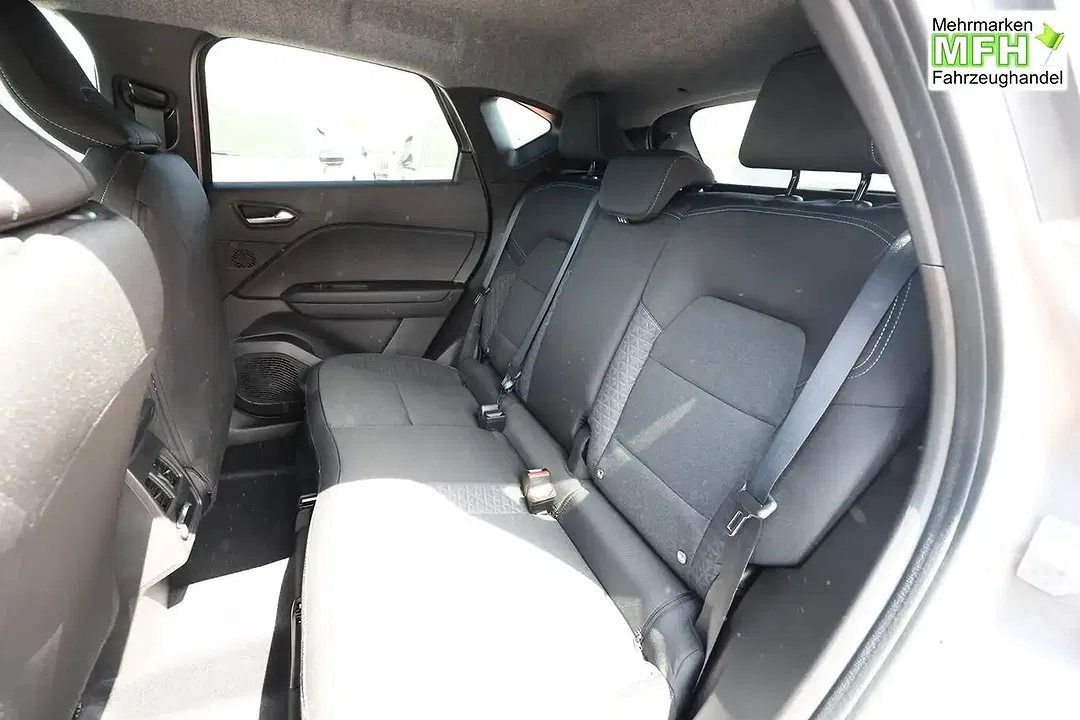 Mitsubishi ASX - Thumbnail 9