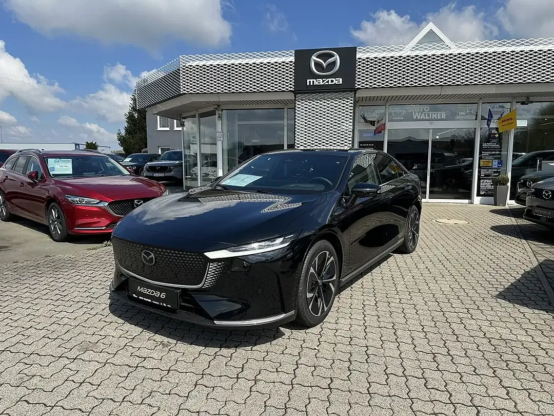 Mazda 6e - Thumbnail 1
