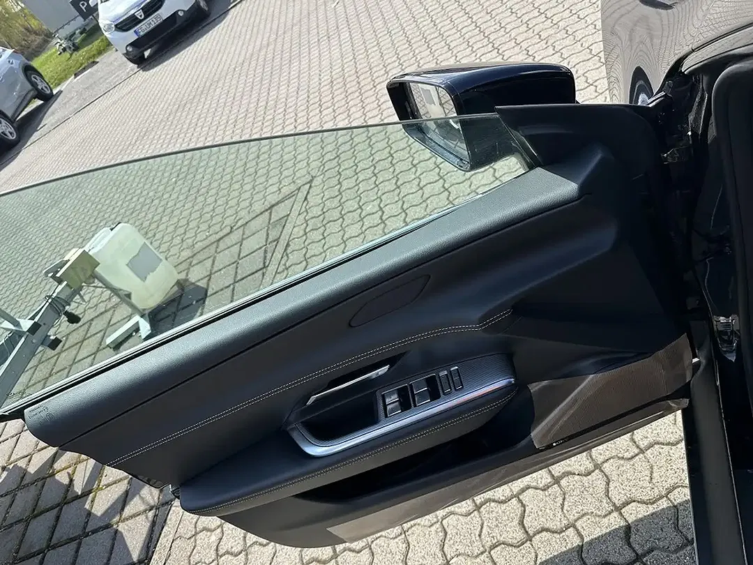 Mazda 6e - Thumbnail 10