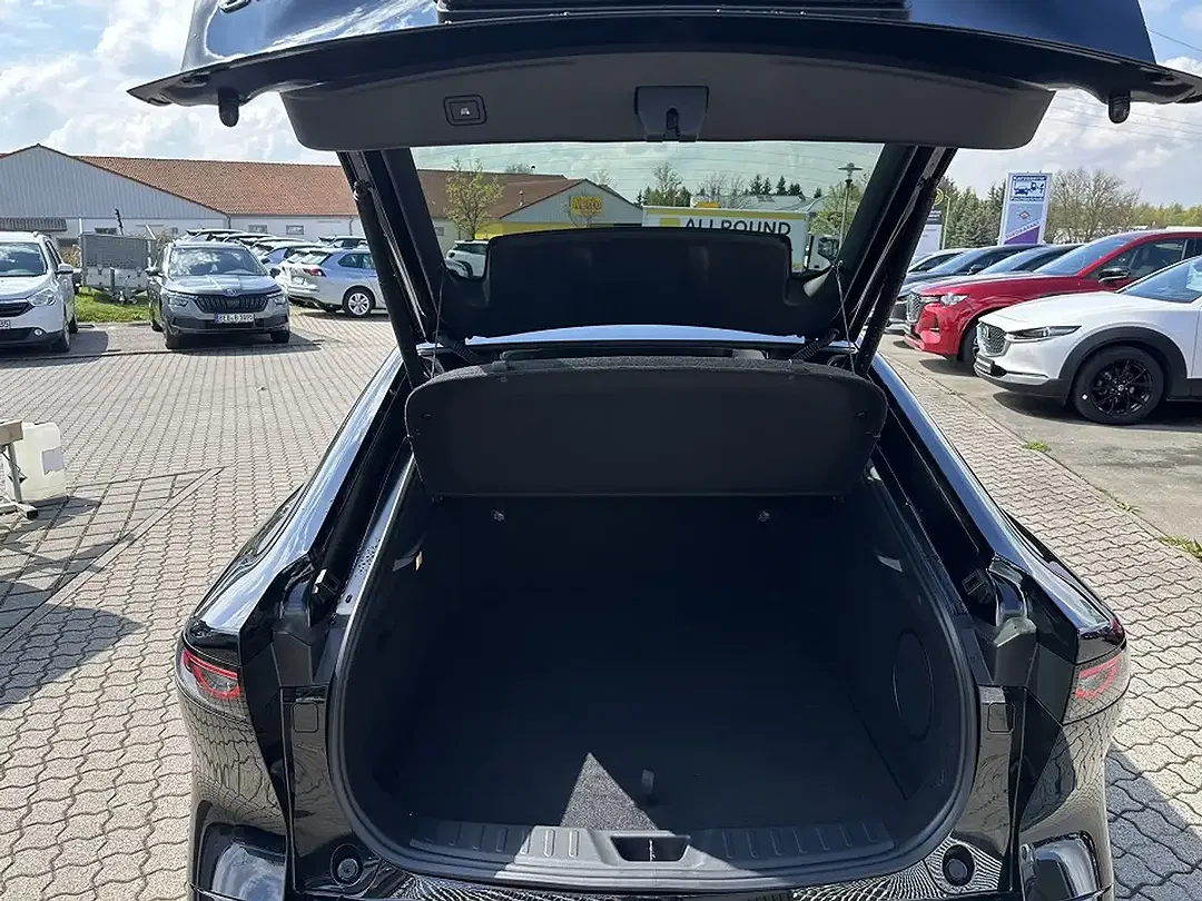 Mazda 6e - Thumbnail 12