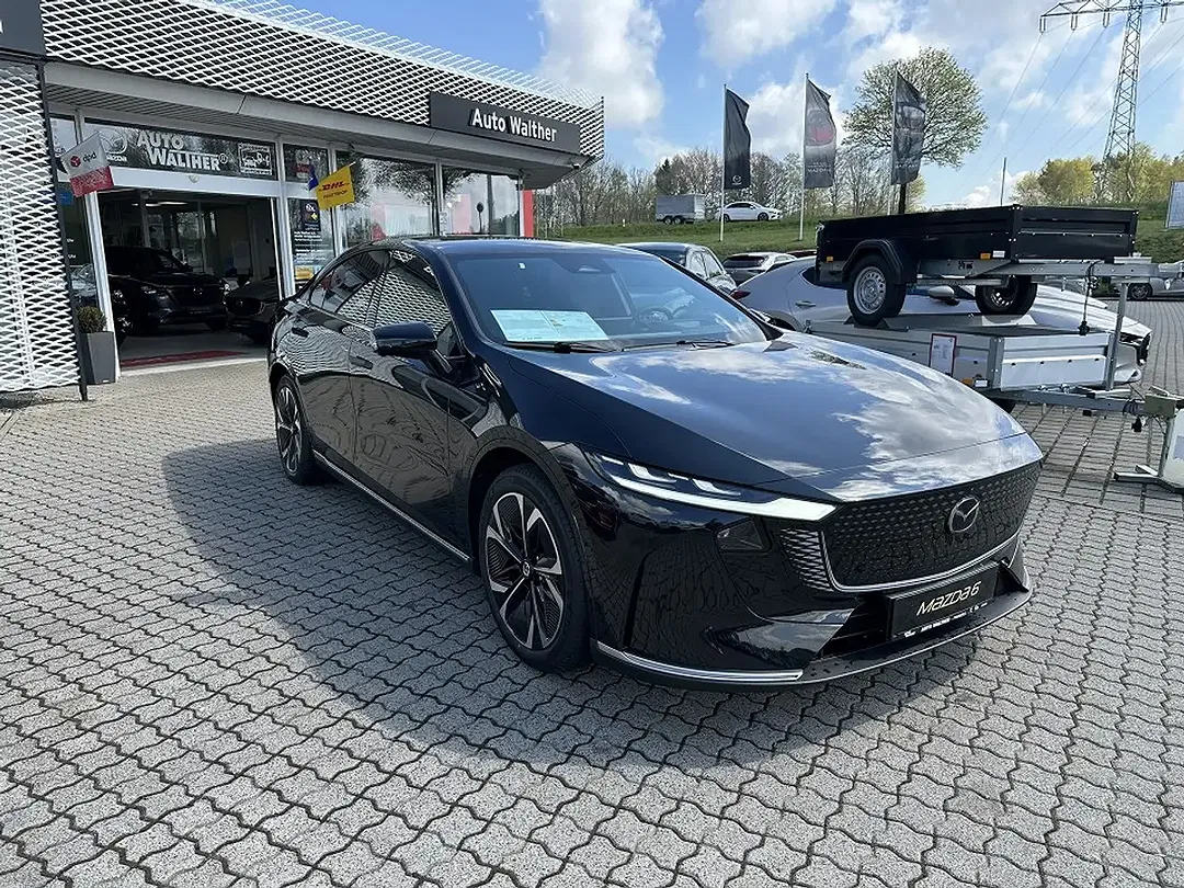 Mazda 6e - Thumbnail 3