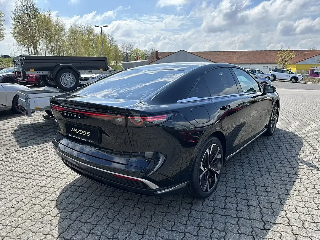 Mazda 6e - Thumbnail 9