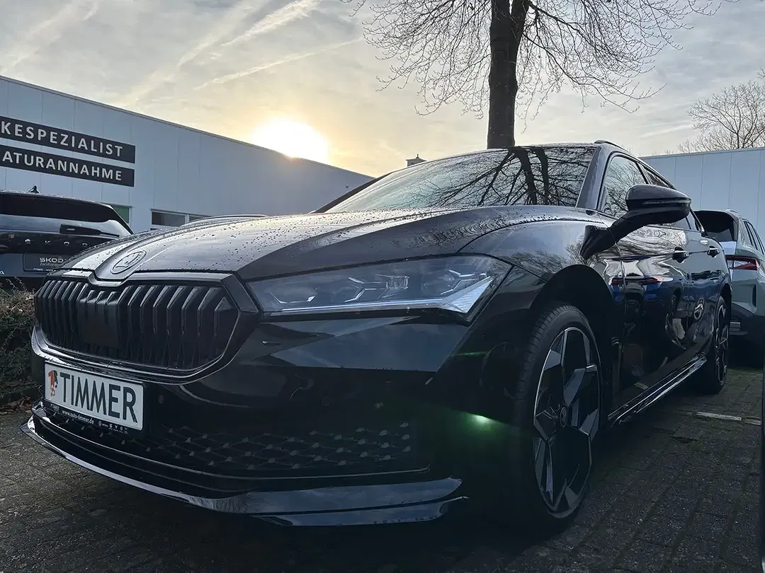 Skoda Superb - Thumbnail 4