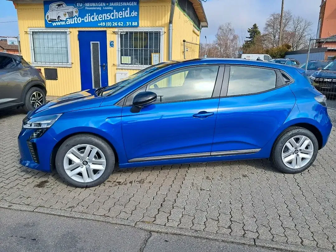 Renault Clio - Thumbnail 11