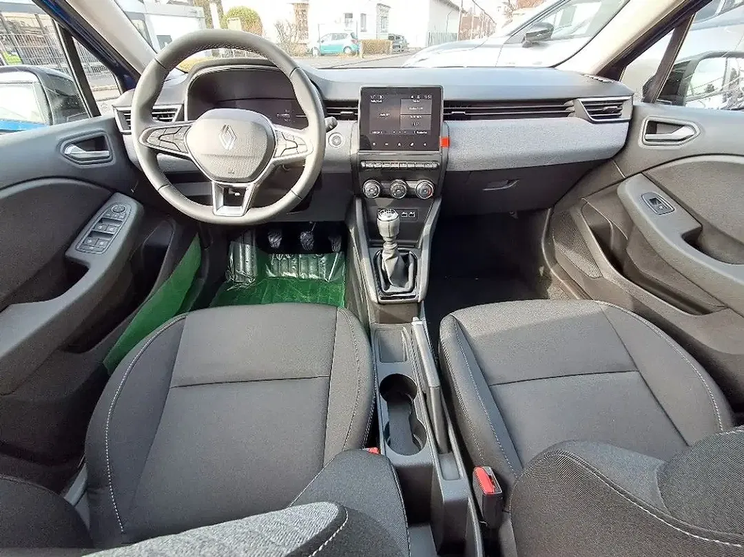 Renault Clio - Thumbnail 6