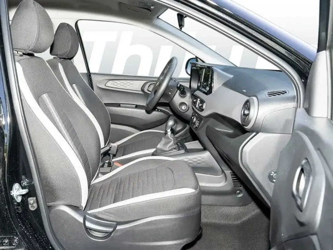 Hyundai i10 - Thumbnail 3
