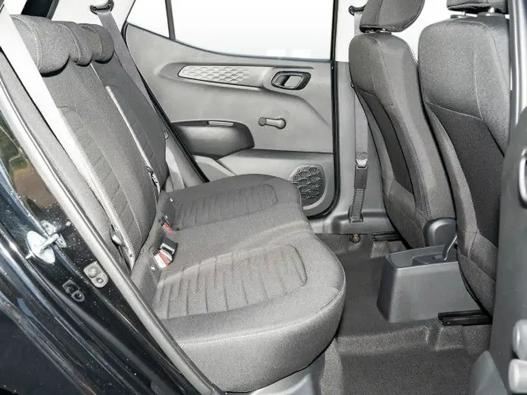 Hyundai i10 - Thumbnail 4