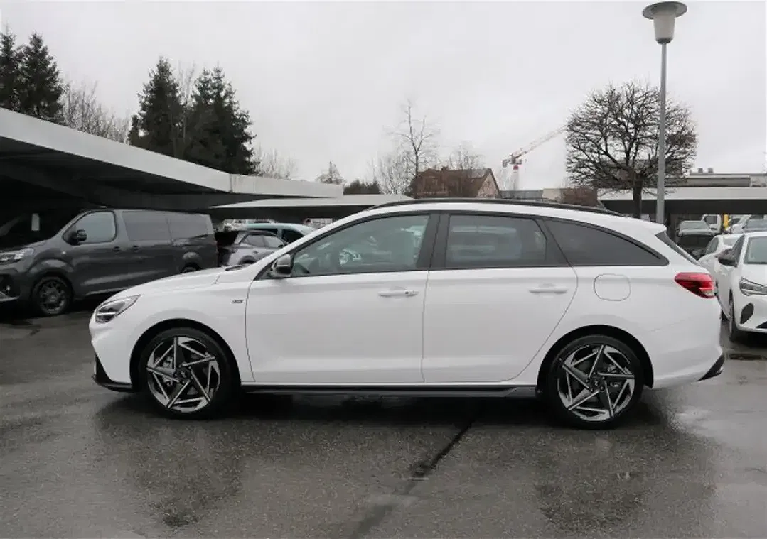 Hyundai i30 - Thumbnail 3