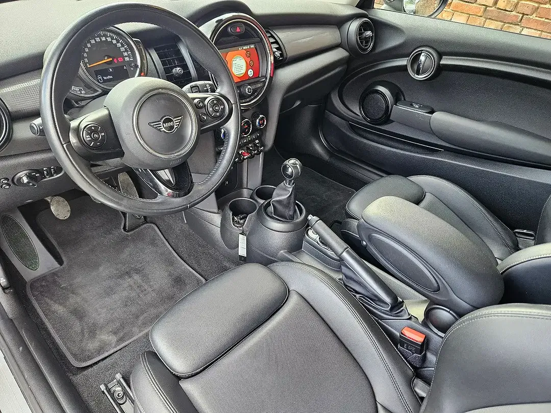 MINI Cooper - Thumbnail 11