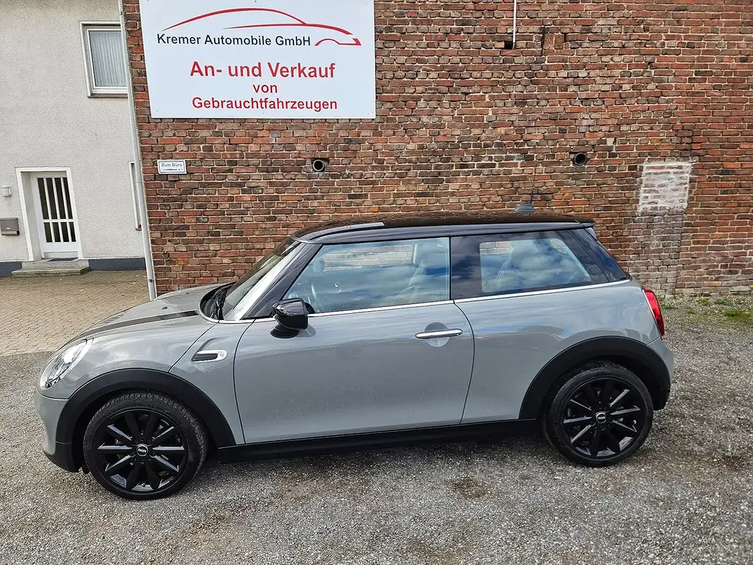 MINI Cooper - Thumbnail 3