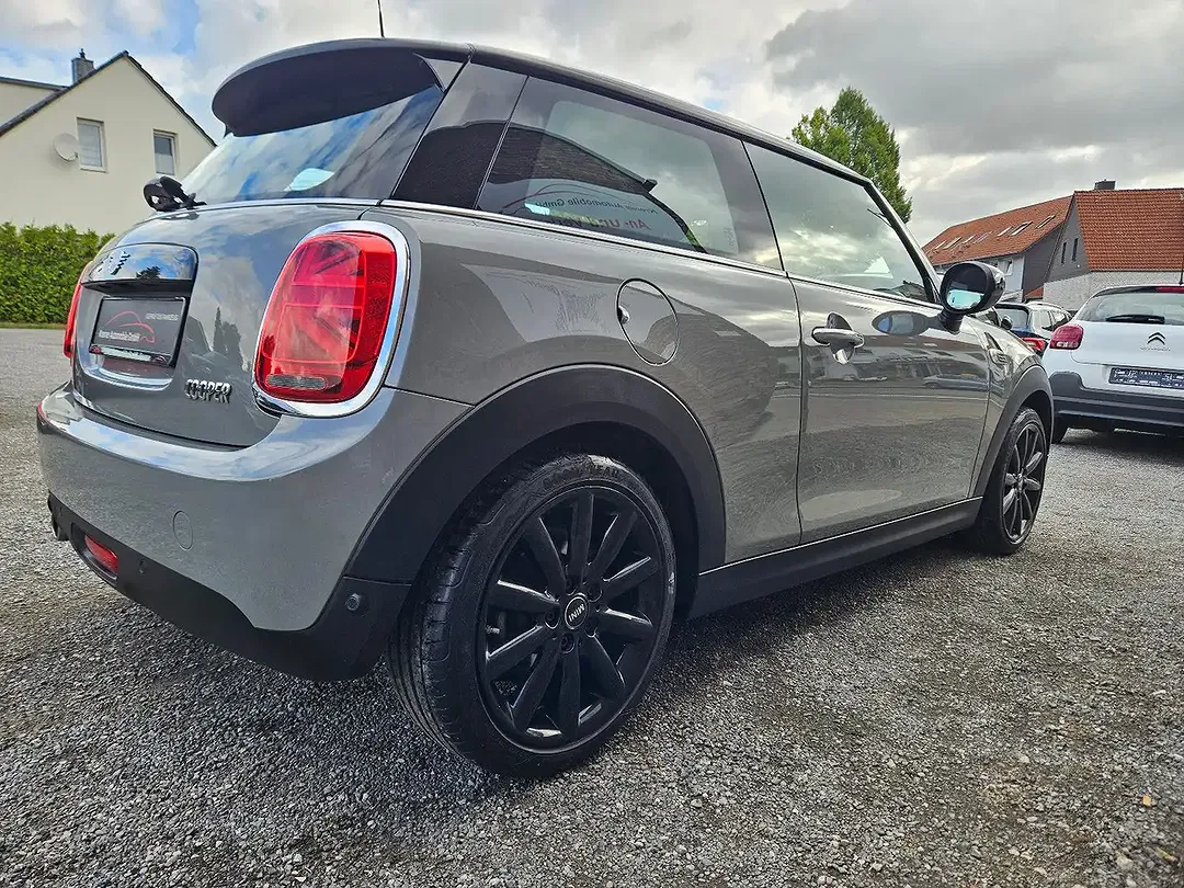 MINI Cooper - Thumbnail 5