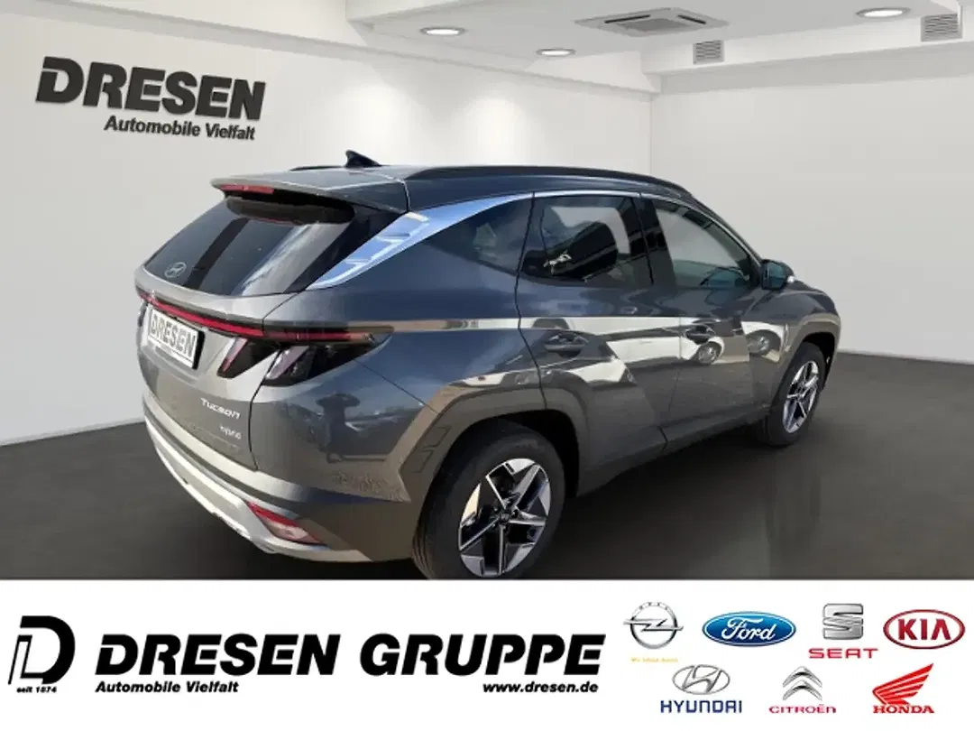 Hyundai TUCSON - Thumbnail 2