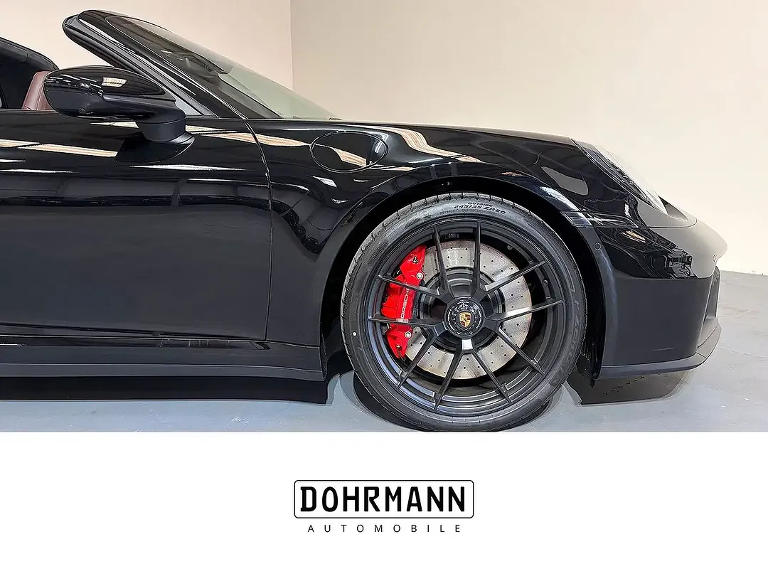 Porsche 992 - Thumbnail 11