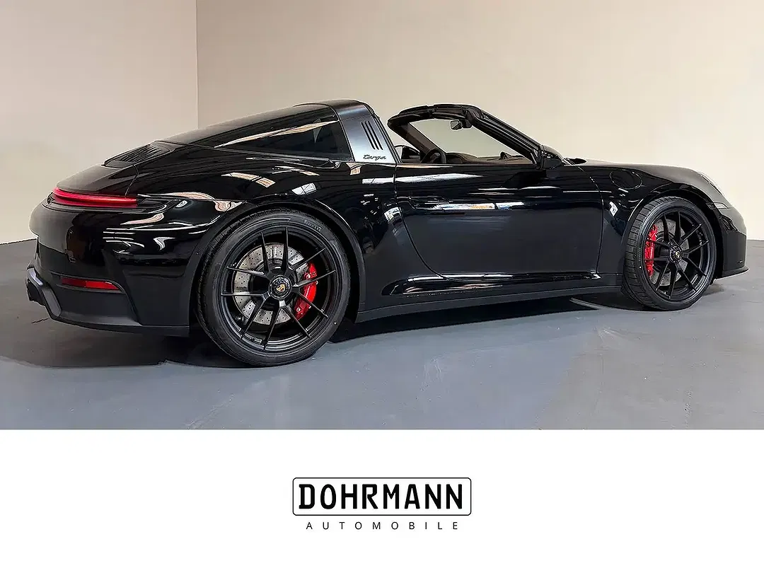 Porsche 992 - Thumbnail 8