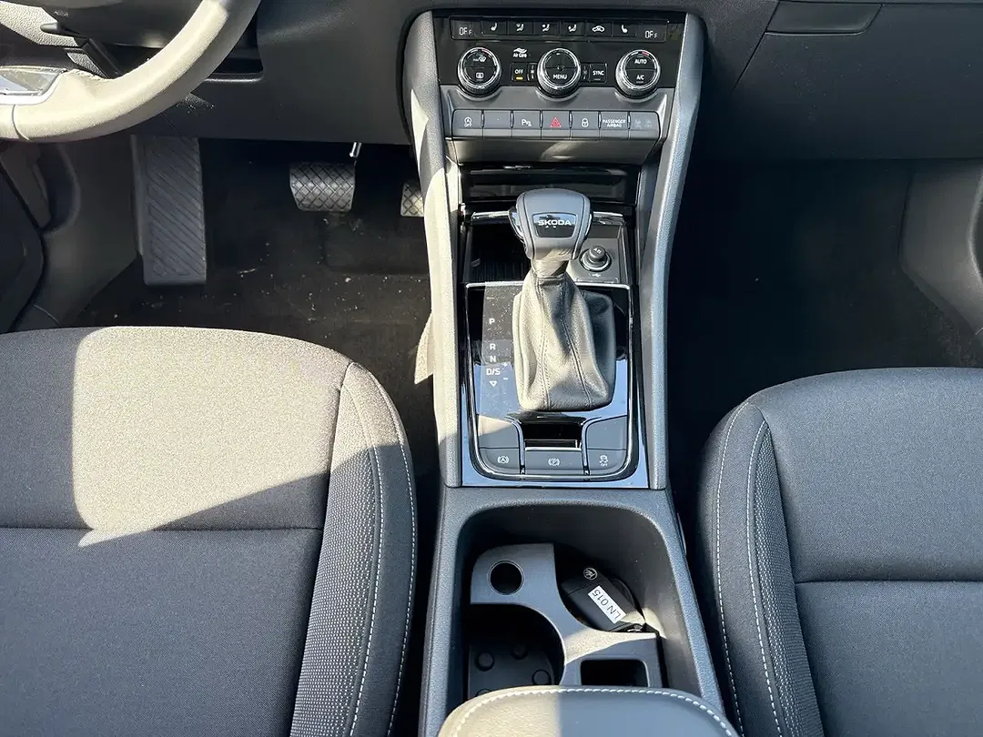 Skoda Karoq - Thumbnail 7