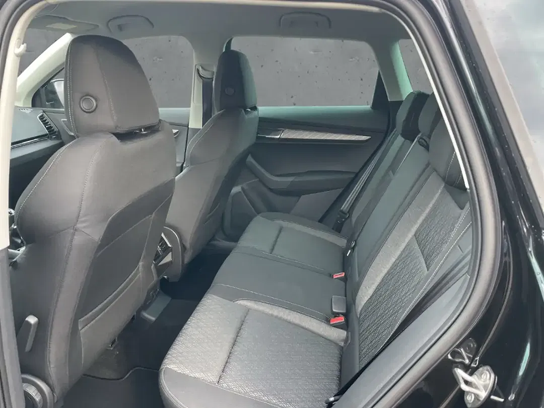 Skoda Karoq - Thumbnail 8