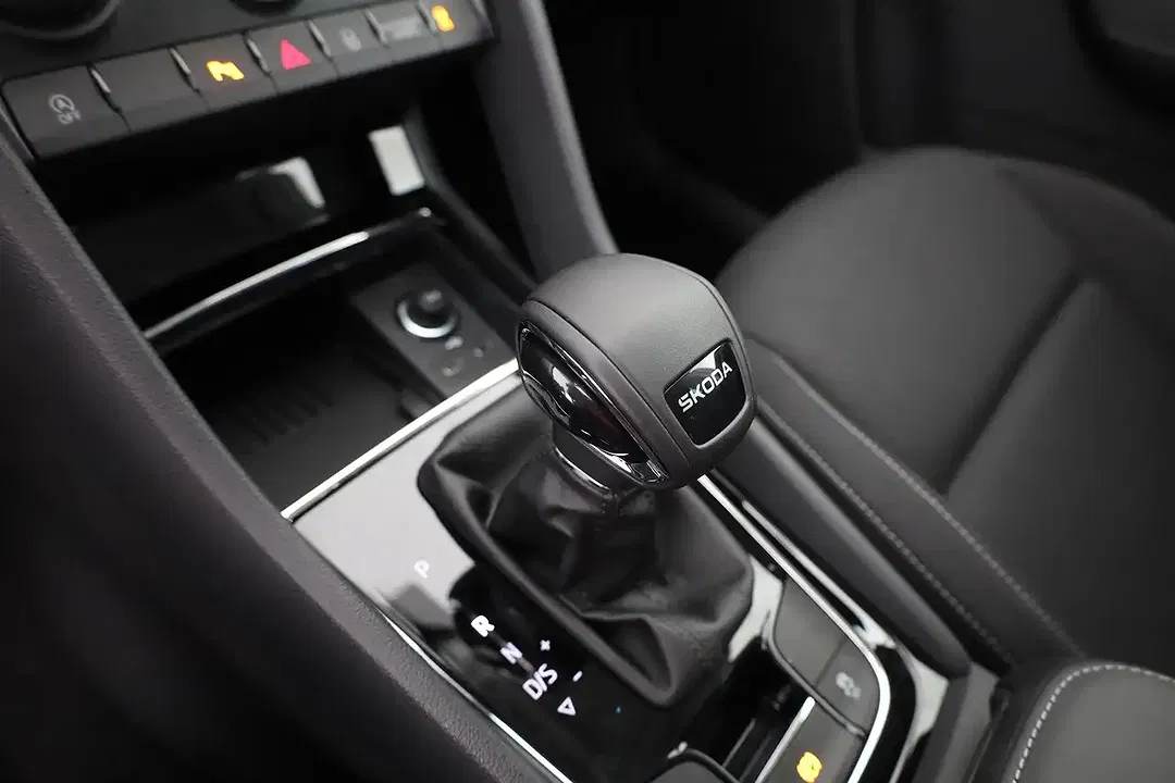 Skoda Karoq - Thumbnail 12