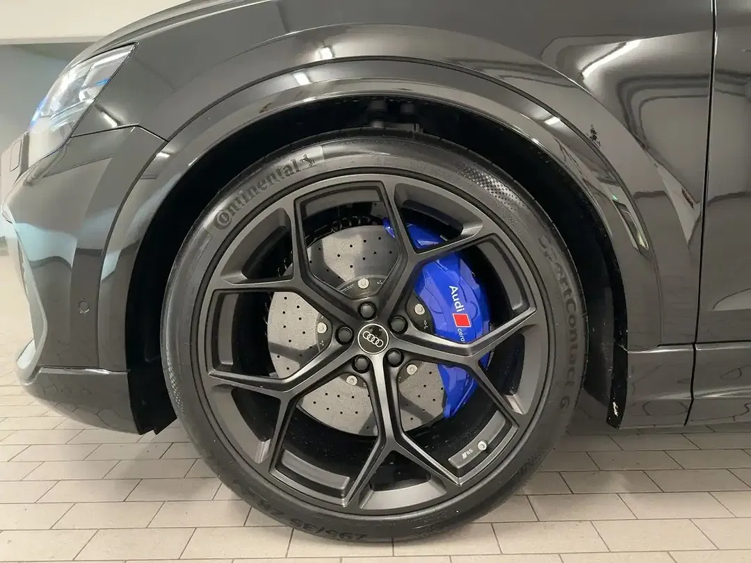Audi RS Q8 - Thumbnail 10