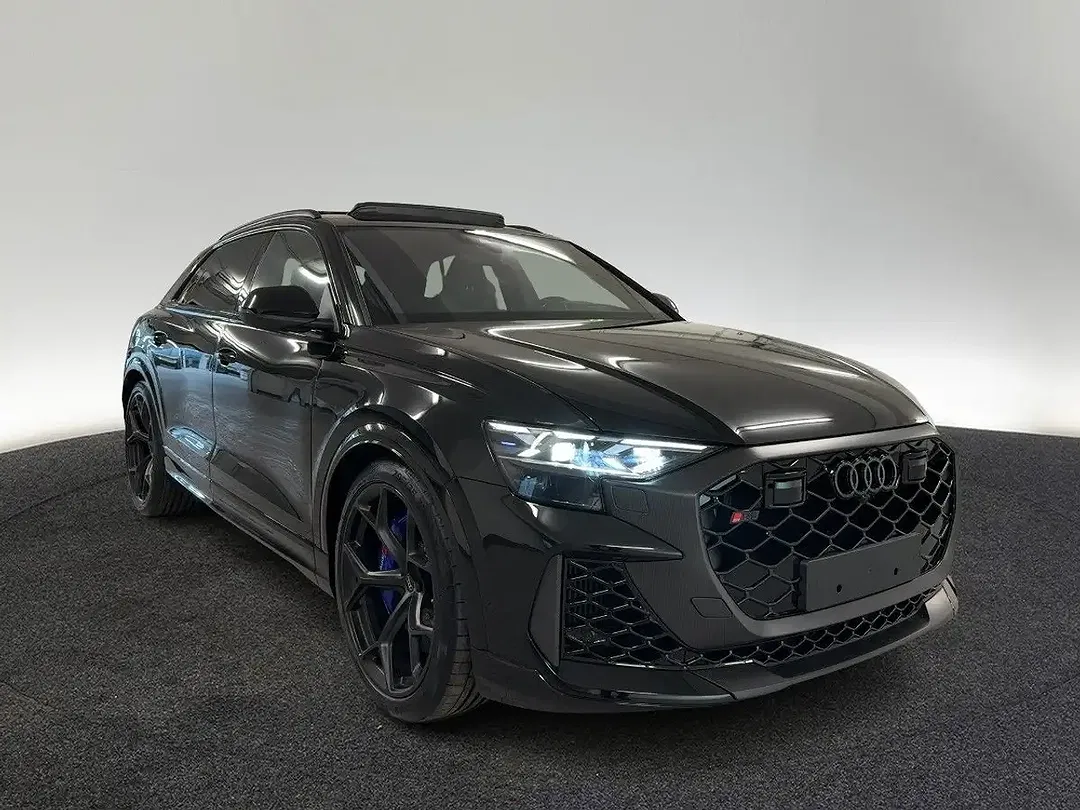 Audi RS Q8 - Thumbnail 3
