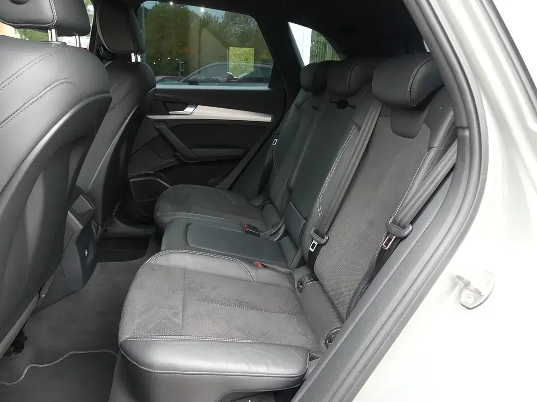 Audi SQ5 - Thumbnail 10