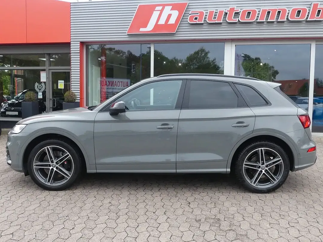 Audi SQ5 - Thumbnail 2