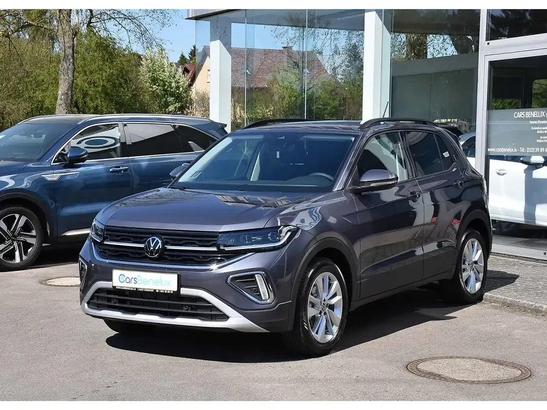 Volkswagen T-Cross - Thumbnail 2