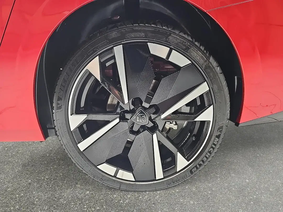 Peugeot 308 - Thumbnail 6