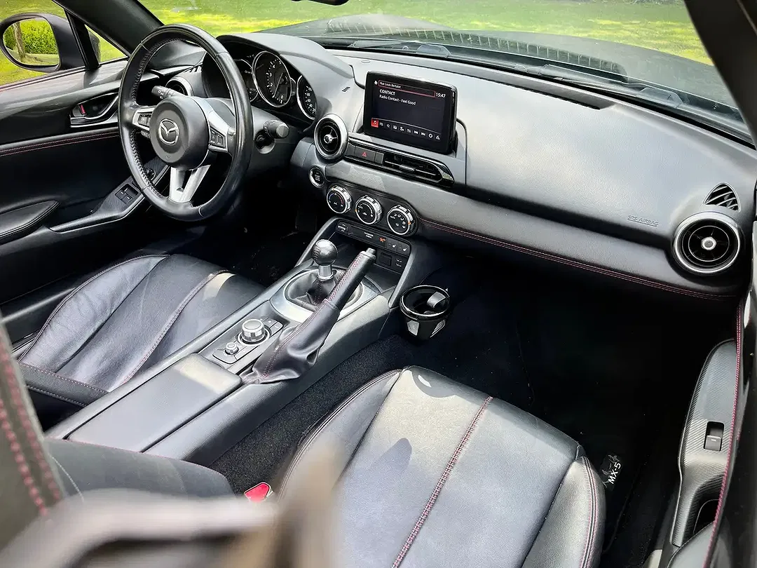 Mazda MX-5 - Thumbnail 6