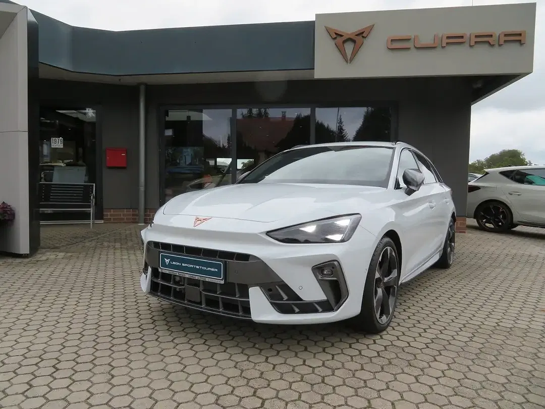 CUPRA Leon - Thumbnail 3