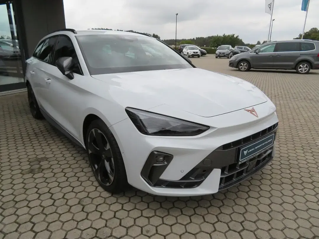 CUPRA Leon - Thumbnail 4