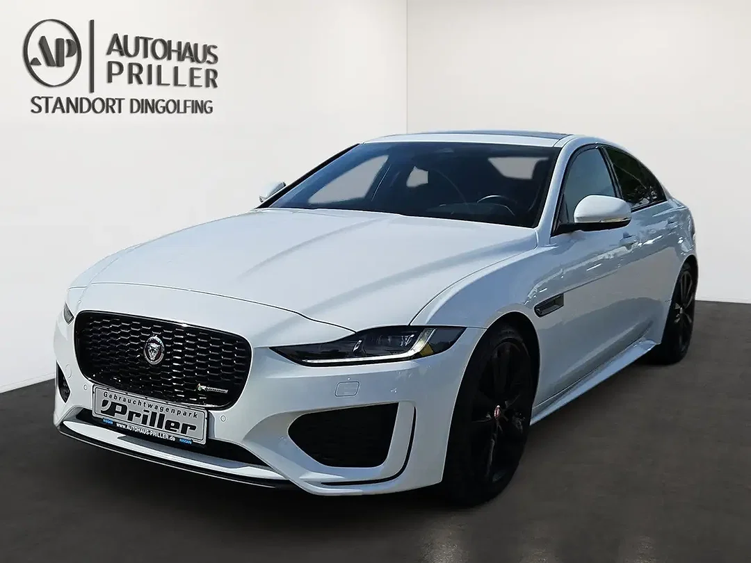 Jaguar XE - Afbeelding 1