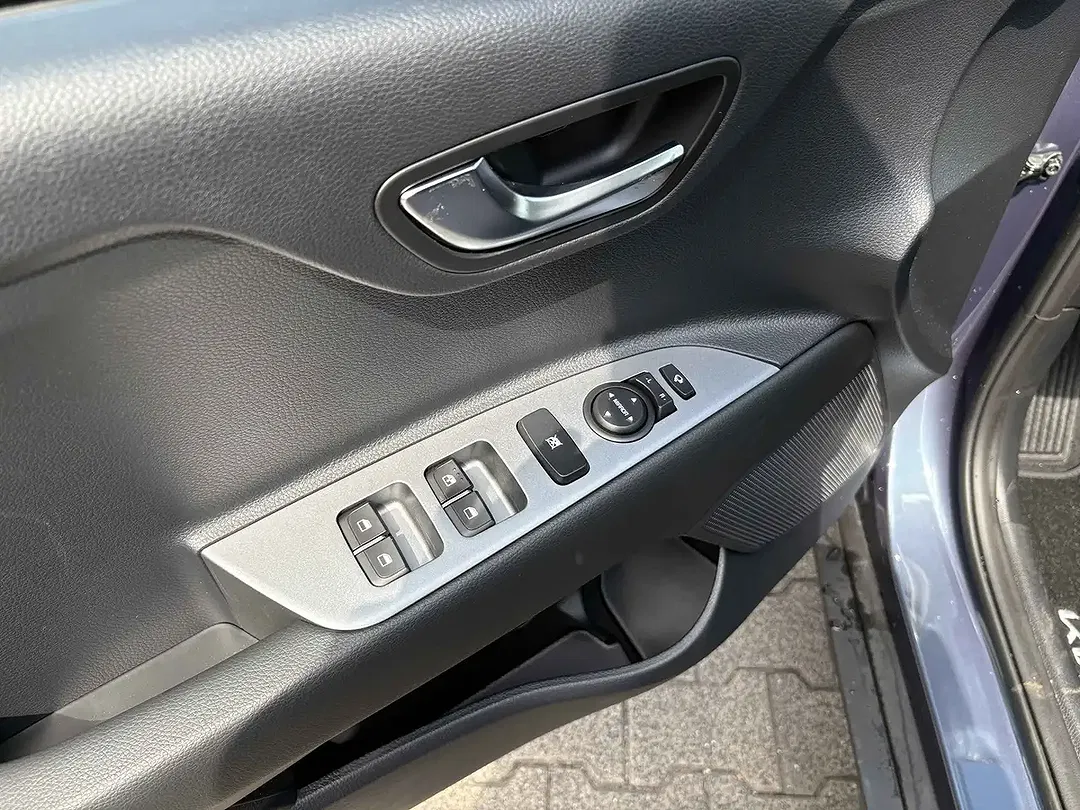 Kia Stonic - Thumbnail 13
