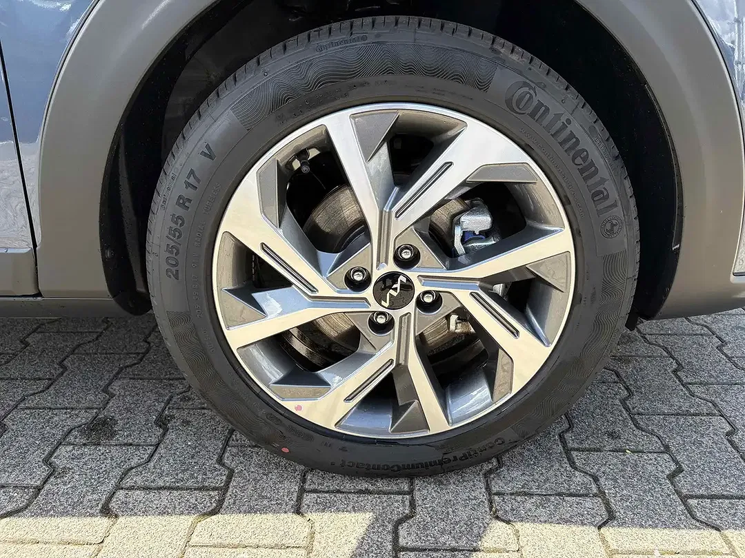 Kia Stonic - Thumbnail 2