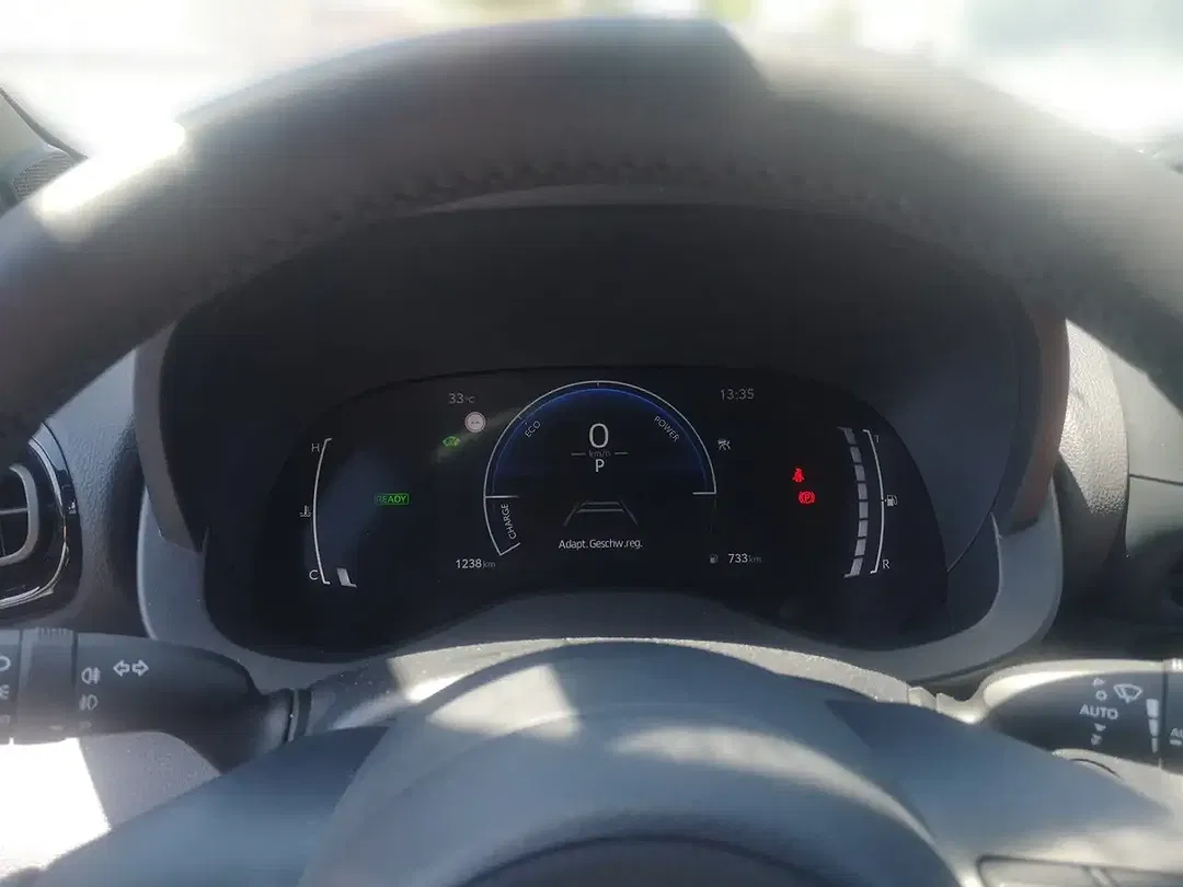 Mazda 2 - Thumbnail 6