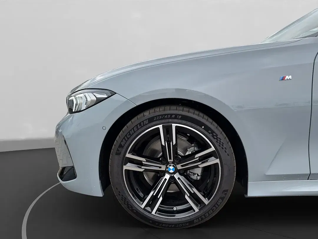 BMW 320 - Thumbnail 9