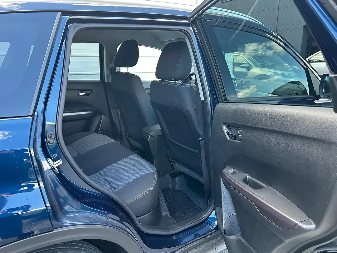 Suzuki Vitara - Thumbnail 14