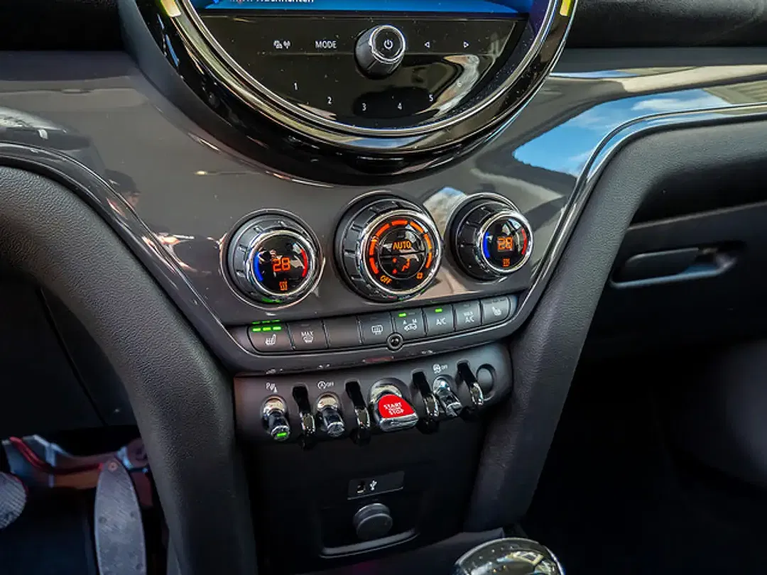 MINI One Countryman - Thumbnail 13