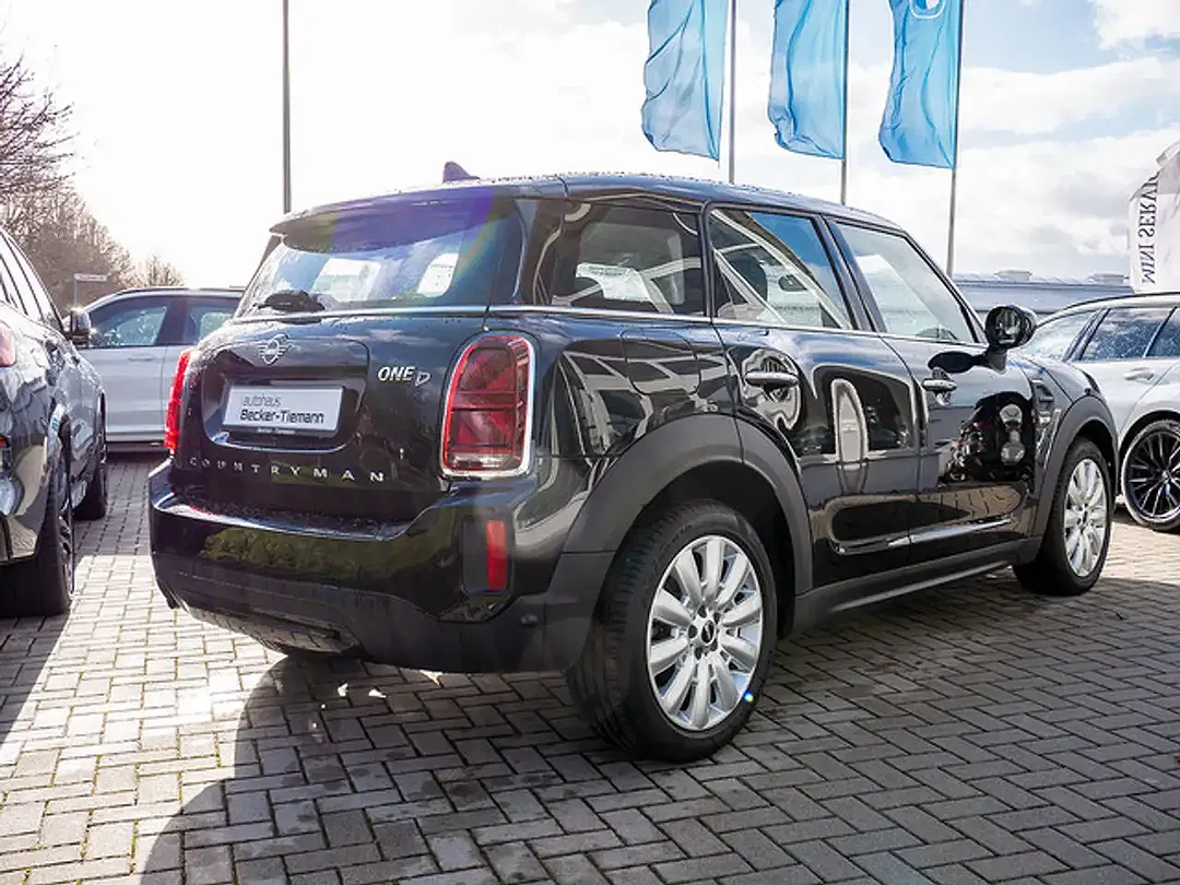 MINI One Countryman - Thumbnail 3