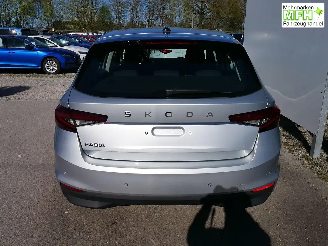 Skoda Fabia - Thumbnail 2